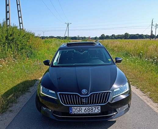 Skoda Superb cena 63456 przebieg: 324000, rok produkcji 2018 z Zwierzyniec małe 497